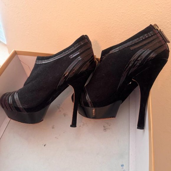 Adorable L.A.M.B platform stilettos, Size 9 L.A.M.B. - Picture 4 of 7